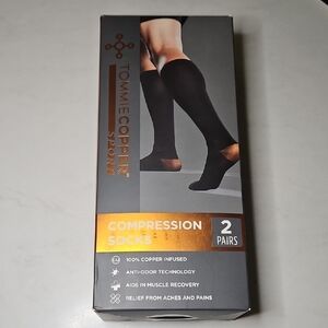 Tommie Copper Sport OTC Compression Socks 2 Pairs